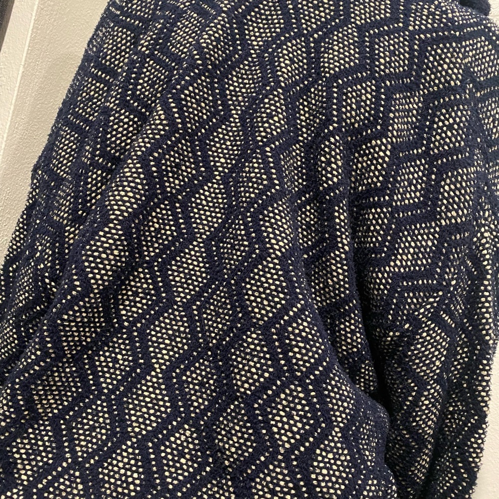 CLOSED Knit sweater size small BRAND NEW - Picture 5 of 13